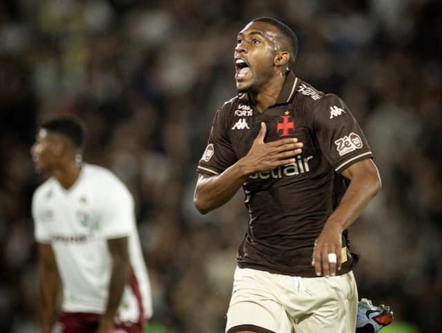Rayan exalta Diniz e destaca resgate da conexão com torcida do Vasco
