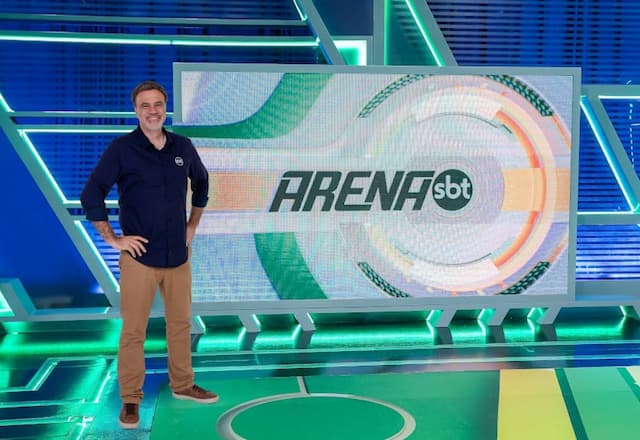 Arena SBT aborda ótima fase do Corinthians e exibe entrevista exclusiva com Savarino