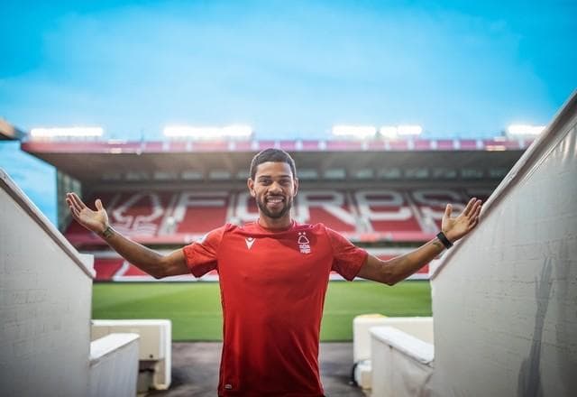 Atlético de Madrid empresta Renan Lodi ao Nottingham Forest