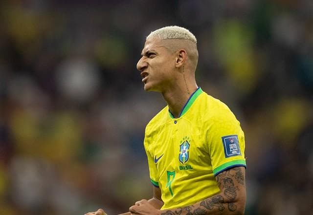 Richarlison alcança 10 milhões de seguidores no Instagram