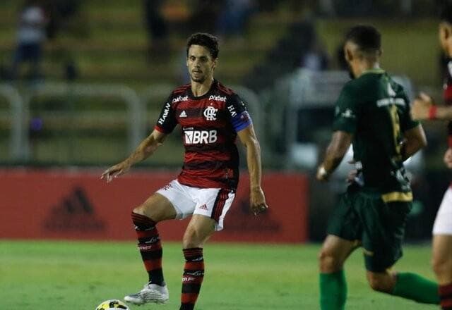 Rodrigo Caio volta a atuar e se emociona por luta contra problema no joelho