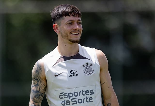 Corinthians se pronuncia sobre condenações da Fifa por Garro e Félix Torres