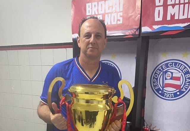 Rogério Ceni sobre o título do Baianão: “Estávamos em dívida com o torcedor”