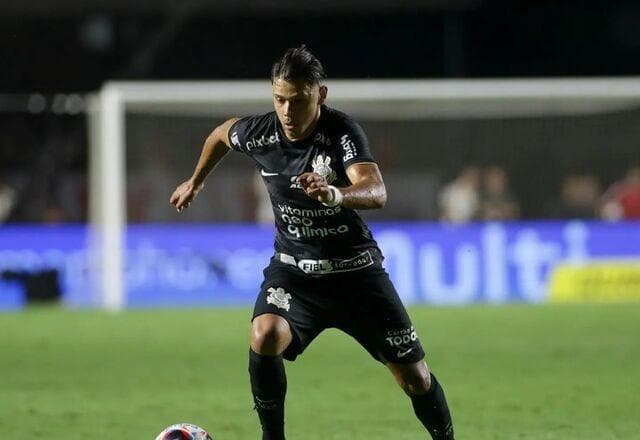 Romero provoca o São Paulo nas redes sociais: "Voltou tudo ao normal"