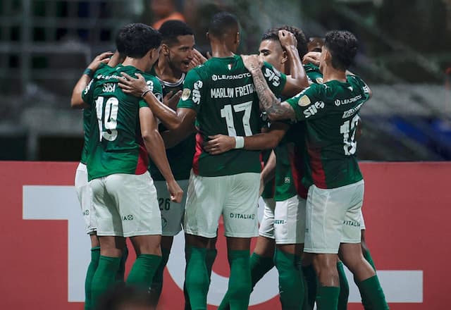 Palmeiras sofre, mas vence o Sporting Cristal e assume ponta na Libertadores