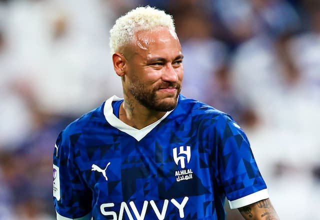 "Sabia que isso poderia acontecer novamente", diz Jorge Jesus sobre nova lesão de Neymar