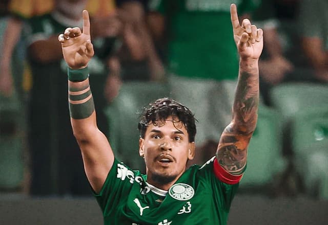 Palmeiras sofre, mas vence o Athletico-PR e segue confortável na liderança