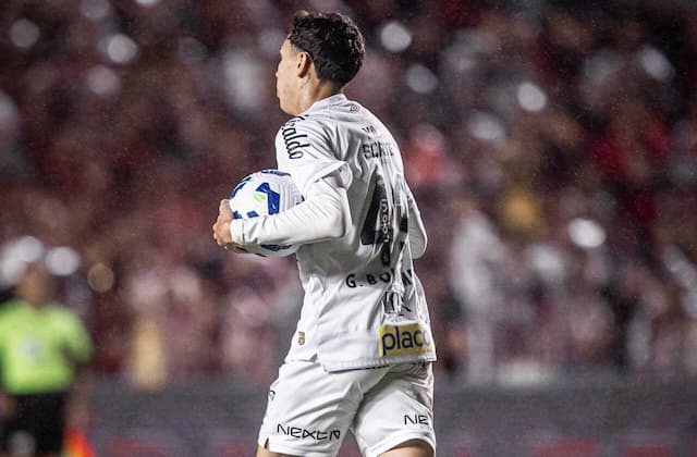 Gabriel Bontempo se destaca e ganha pontos com Cleber Xavier no Santos