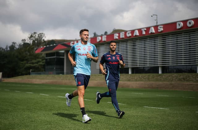 Saúl treina com grupo do Flamengo pela primeira vez; De la Cruz é liberado
