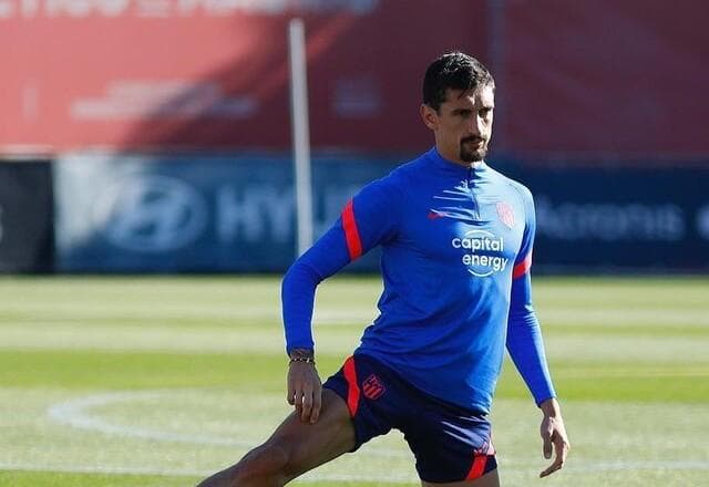 Confiante, zagueiro do Atlético de Madrid projeta conquista da Champions League