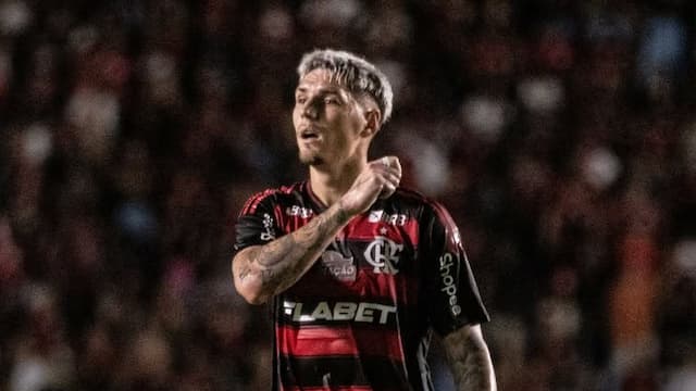 “Prioridade é o Varela”, diz Boto sobre renovações de jogadores no Flamengo