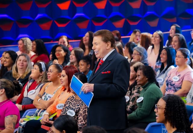 Presidente da Conmebol enaltece Silvio Santos: "Legado indelével no mundo da comunicação"