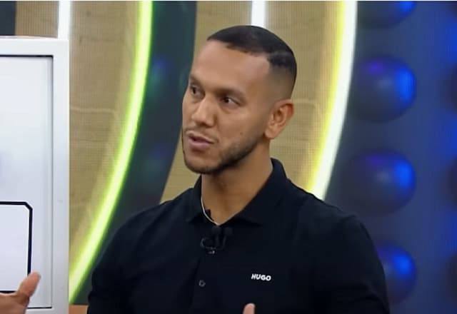 Souza fala sobre Felipe Maestro no Vasco: "Se eu disser que é querido, estou mentindo"