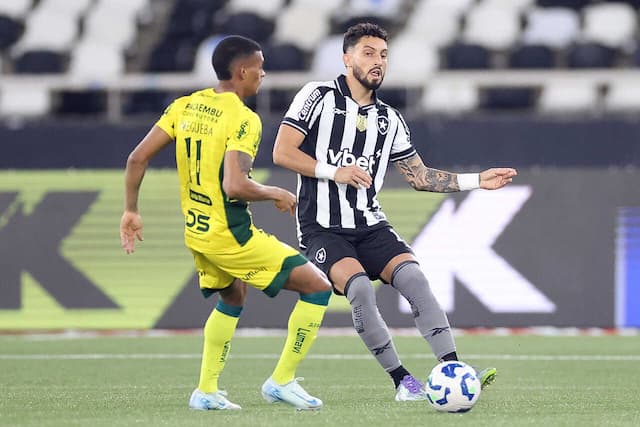 Botafogo tem noite traumática e fica no empate com o Mirassol