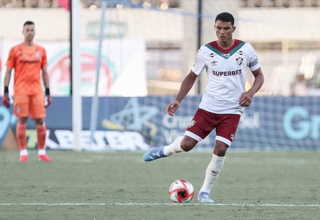 Thiago Silva faz forte desabafo após empate com Madureira: "Será que vale a pena?"