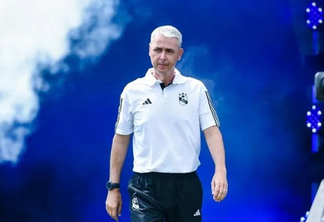 Sporting Cristal, do Peru, confirma saída do técnico Tiago Nunes