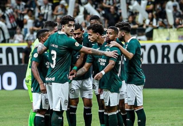 Goiás, Coritiba e América-MG se isolam com maior número de rebaixamentos