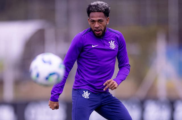 Carrillo passa por cirurgia e pode perder o restante da temporada