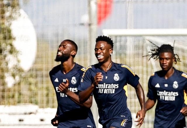 Napoli x Real Madrid: onde assistir, escalações e desfalques 