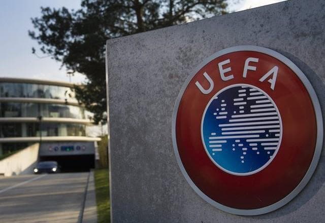 Tribunal Arbitral do Esporte mantém veto a clubes russos em torneios da Uefa