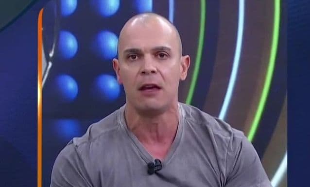 "O Memphis está num resort chamado Corinthians", dispara Mano