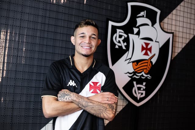 Vasco é punido com transferban por dívida com Nantes pela contratação de Adson