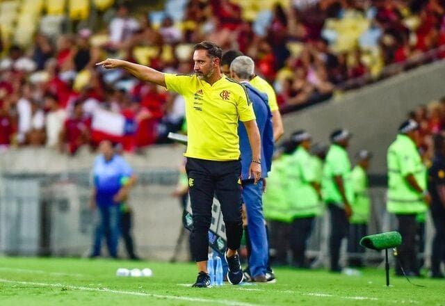 Flamengo: Vítor Pereira sofre 7ª derrota em 12 clássicos no Brasil