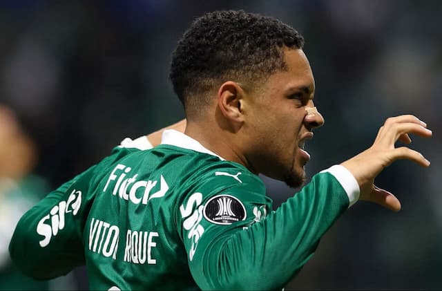 Jornal espanhol volta a exaltar atuação de Vitor Roque: ''Vale ouro''