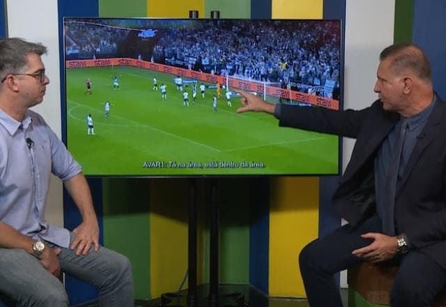 Chefe de arbitragem da CBF diz que pênalti do Santos é "interpretativo"