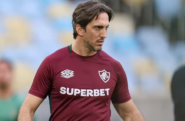 Zubeldía avalia estreia pelo Fluminense e elogia trabalho de Renato Gaúcho