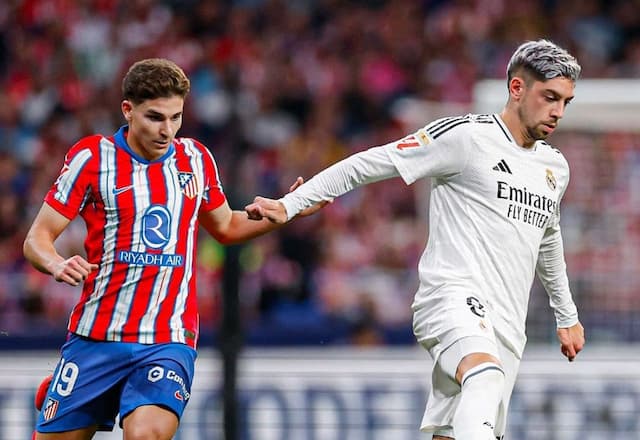 Atlético de Madrid empata com o Real Madrid em jogo marcado por paralisação