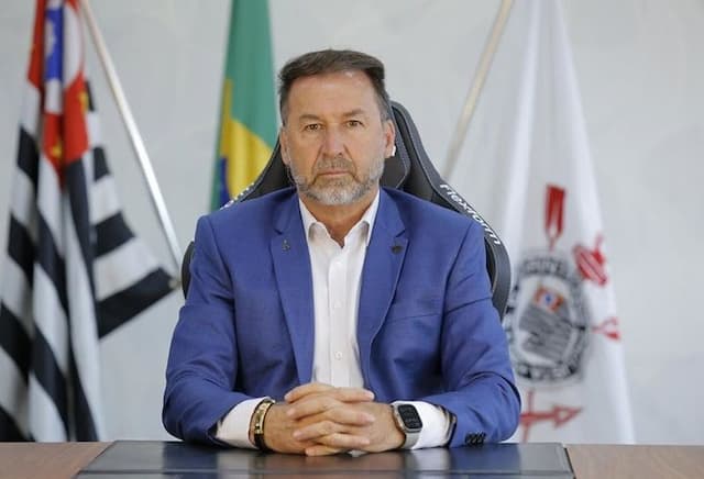 Augusto Melo é o convidado do Arena SBT desta quarta