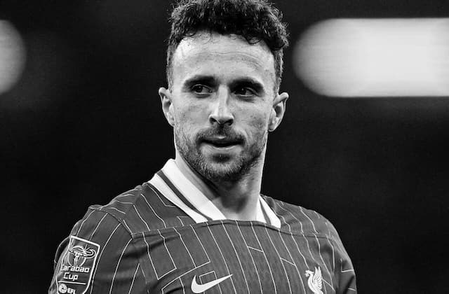 Diogo Jota é homenageado durante cerimônia da Bola de Ouro