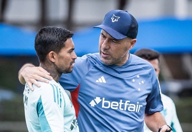 Dudu é cortado do jogo contra o Vasco após desabafo sobre reserva no Cruzeiro