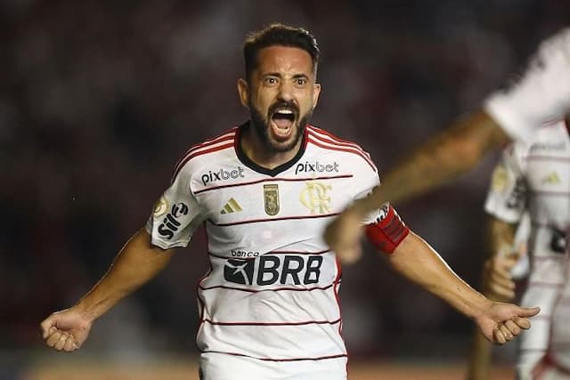 Bahia busca atrair Everton Ribeiro com plano de embaixador do Grupo City