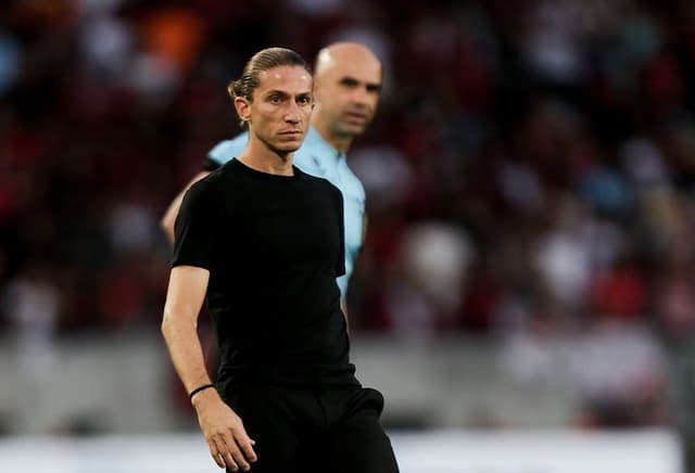 Filipe Luís sobe tom contra Pedro no Flamengo: "Beirou o ridículo"