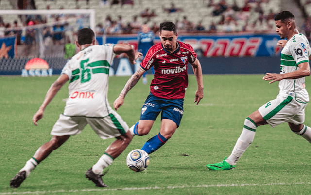 Altos x Fortaleza: prováveis escalações, onde assistir ao vivo e desfalques
