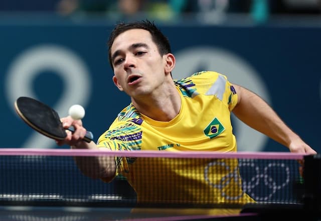 Hugo Calderano luta até o fim, mas perde na semifinal e disputará o bronze