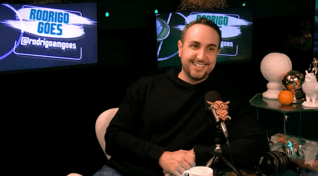 Fake Natty? Rodrigo Góes agita o “Ninho da Coruja” no SBT PodNight desta quarta-feira (20)