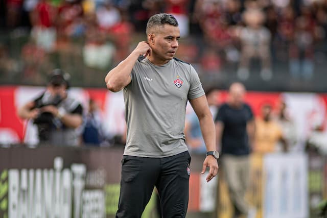 Vitória vence o Remo e estreia com triunfo no Brasileirão