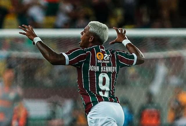 John Kennedy promete "gol e título" no retorno ao Fluminense