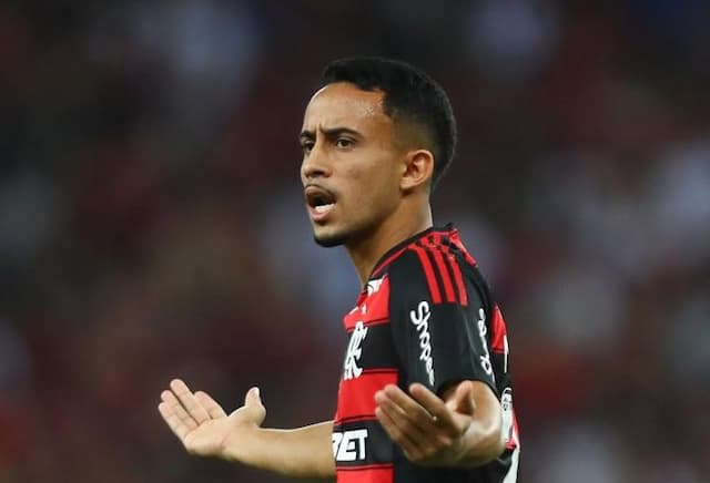 Matheus Gonçalves se pronuncia após Flamengo desistir de vendê-lo ao Cruzeiro
