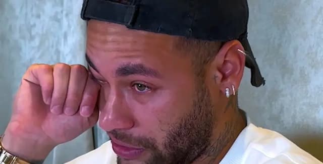 Neymar se emociona em retorno e dispara: "Não volto meia-boca"