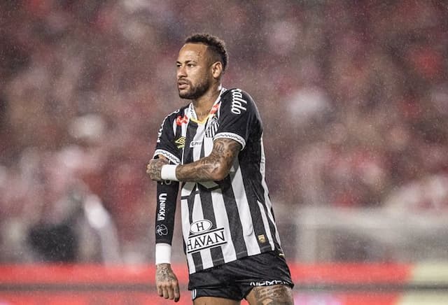 Após eliminação na Copa do Brasil, Neymar diz não saber se renovará com o Santos