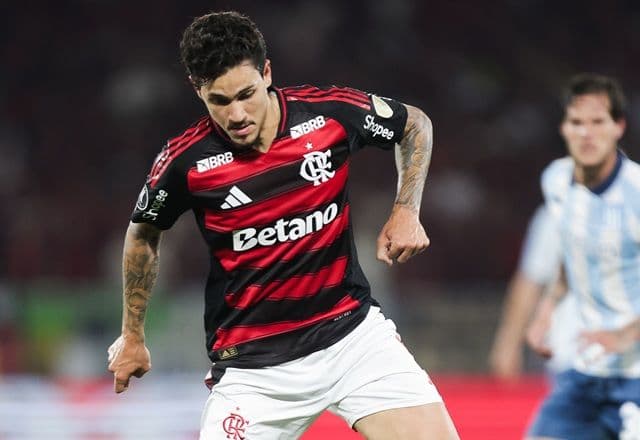 Exames constatam fratura no antebraço do Pedro, do Flamengo