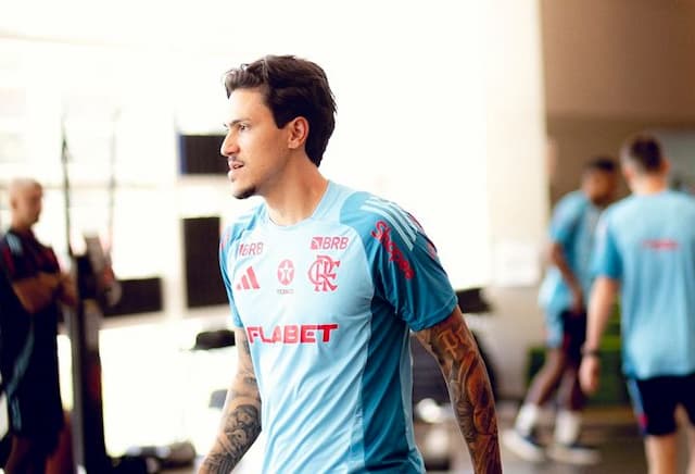 Representantes do Pedro sinalizam que atacante tentará sair do Flamengo