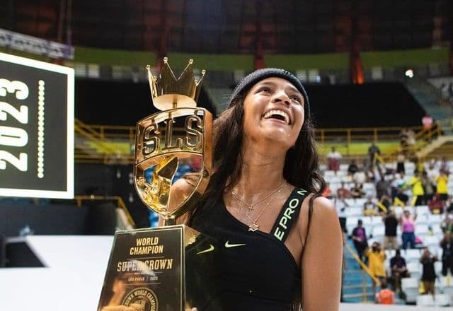 Rayssa Leal brilha em 2024 com conquistas em Paris, Mundial, SLS e X Games
