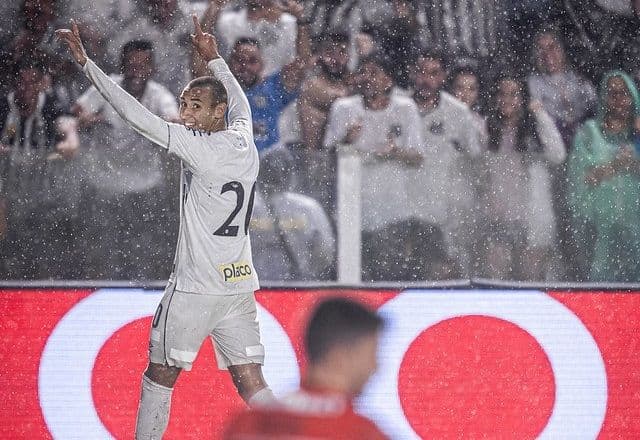 Gabriel Bontempo brilha em primeiro clássico pelo profissional do Santos 