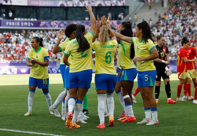 Seleção brasileira garante vaga nas quartas de final de futebol feminino nas Olimpíadas