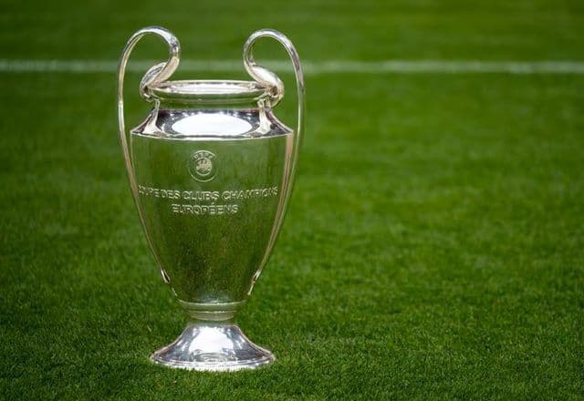 UEFA anuncia mudança de horário da final da Champions League